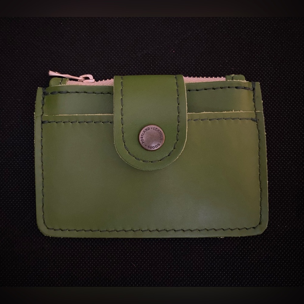Portland Leather Goods Almost Perfect Sabrina Wallet- Green Apple.